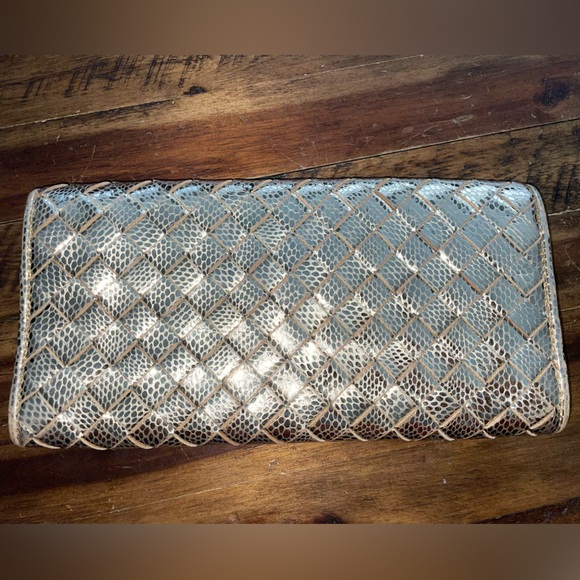 Michael Kors gold oversized quilted clutch - Picture 2 of 6